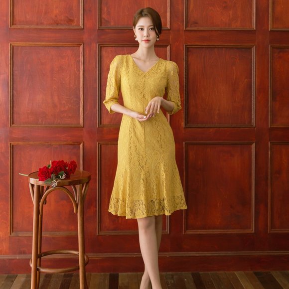 New Chic Line Korean Yellow lace dress - Picture 1 of 15